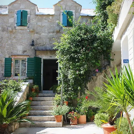 Bratus Villa Makarska